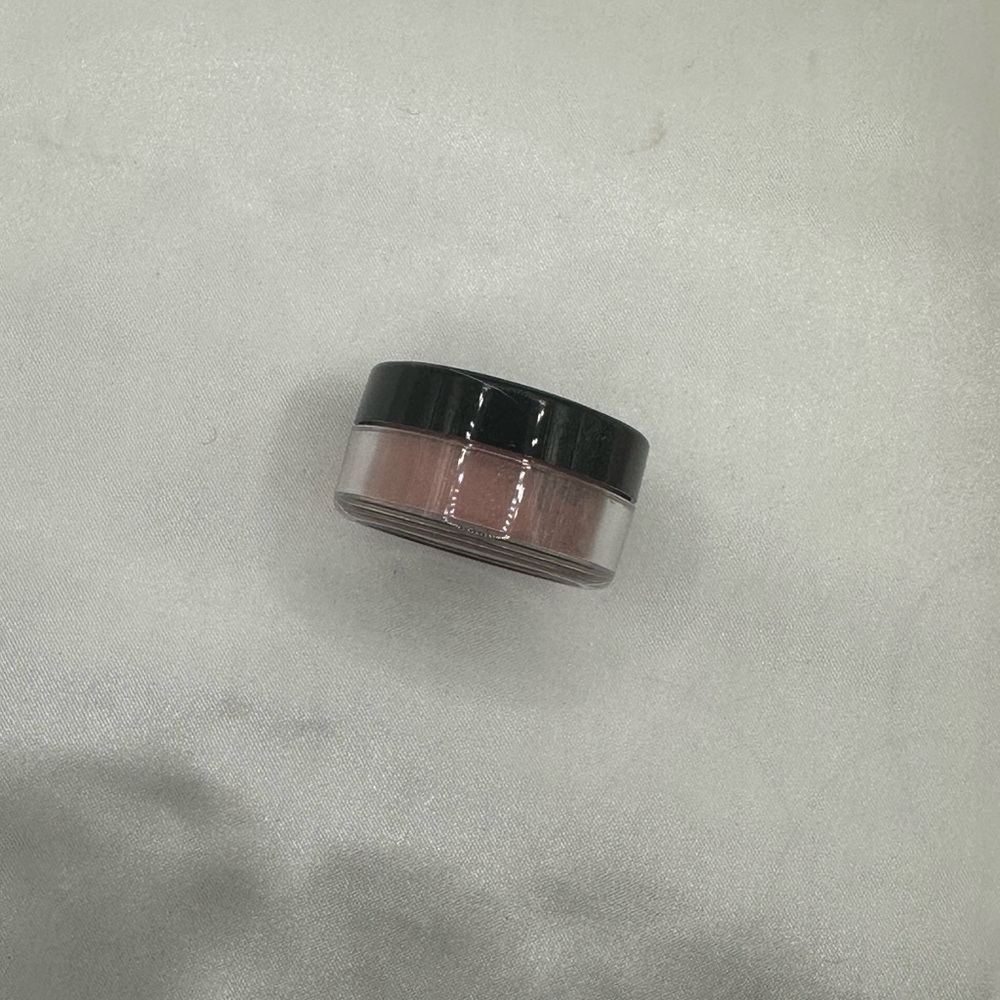 Concrete Minerals Mineral Eyeshadow - P.Y.T